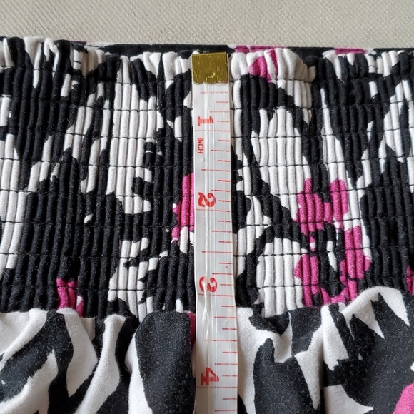 MAURICES XXL Fushia Black White Floral Cotton Spandex Skirt with Pockets - Picture 13 of 16